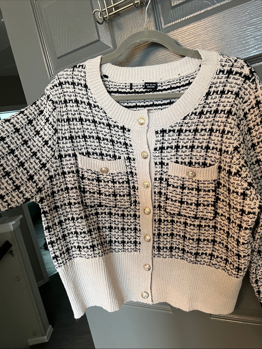 Cream and Black Tweed Knit Cardigan Sweater - Picture 4 of 9
